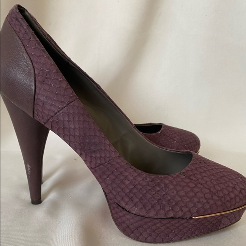 Snakeskin purple high heals